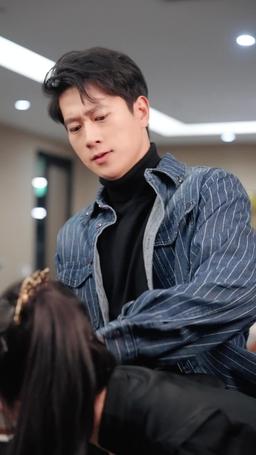 一夜情深之高冷美女賴上我 episode 70