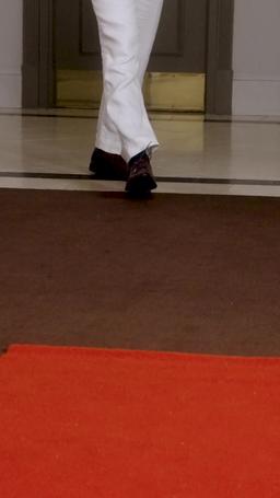 Super Godfather: My Ex Begs Me on Her Knees episode 10