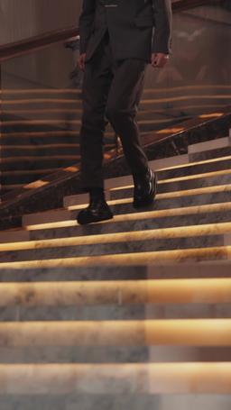 訂婚當天清潔工老媽淚灑全場 episode 10