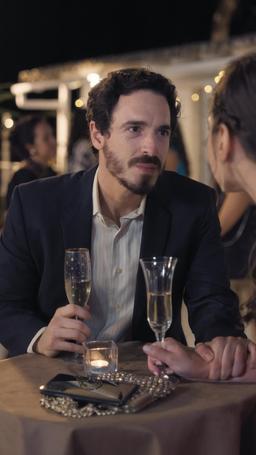 Bajo la Máscara de Mi Esposo CEO episode 56