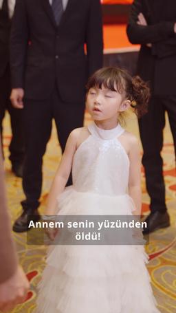 Grubun Küçük Meleği episode 32