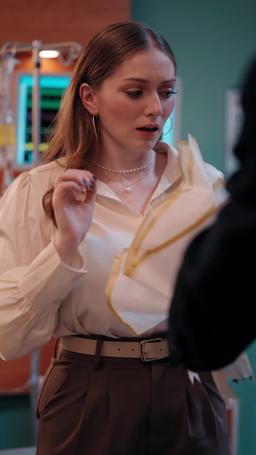 [doblado] Cómo Deshacerse de una Estrella del Hockey episode 61