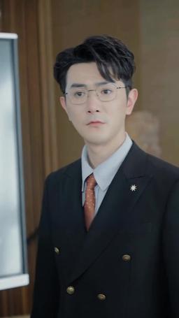 踹翻渣男後，首富千金馬甲藏不住了 episode 77