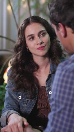 Encontrei Um Marido Bilionário E Sem-Teto Para o Natal episode 33