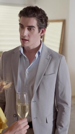 El Escort que Conocí en París episode 55