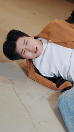 Delivery King and Mafia Queen episode 30