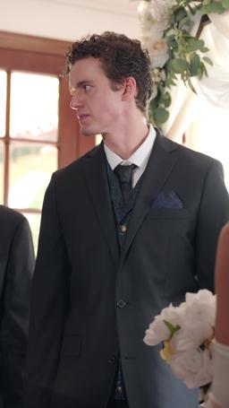 Sangue e Prata: A Ascensão da Companheira Rejeitada do Alfa episode 74