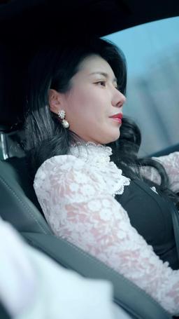 In Love With My Classmate's Mom episode 35