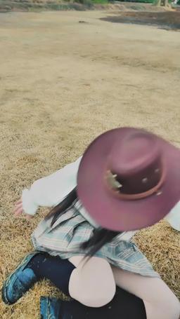 Mrs. Strauss Is Not An Intern episode 11