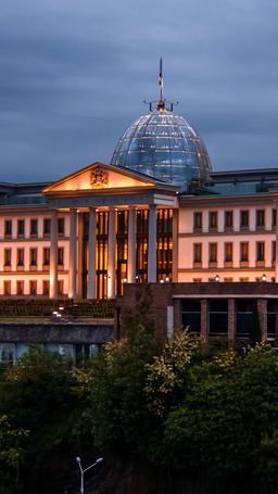 [Doublé] Le retour de la reine loup alpha episode 14