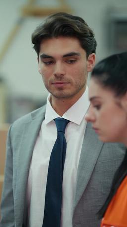 Ношу его тройняшек, становлюсь его женой episode 32