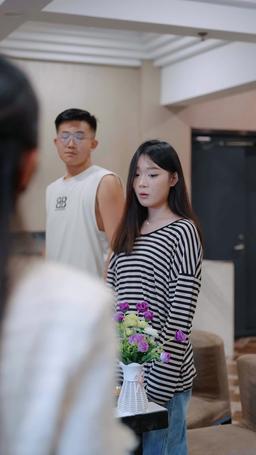 禁欲大佬撩寵小廠花 episode 37