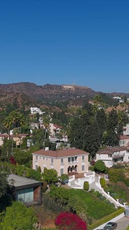 Attraktives Model ist ein Milliardärs-CEO episode 66