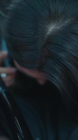 Derrière l'Uniforme : L'Homme Invincible episode 12