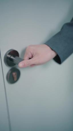 Her Baby’s Claimed by the Kingpin episode 5