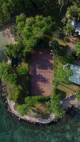 Tienimi stretta nell'oscurità episode 1