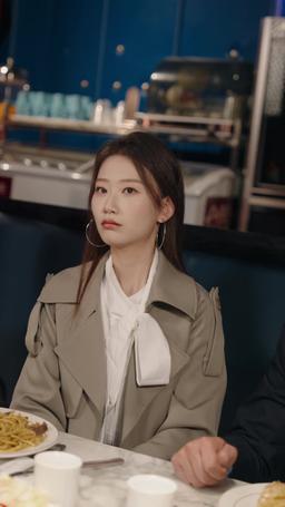 渣男嫌我醜，我轉身嫁給千億總裁 episode 32