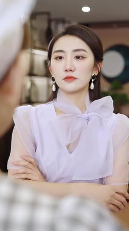 Oddio! La Moglie Della Superstar Lavora Qui episode 4