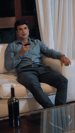 Bajo la Máscara de Mi Esposo CEO episode 50