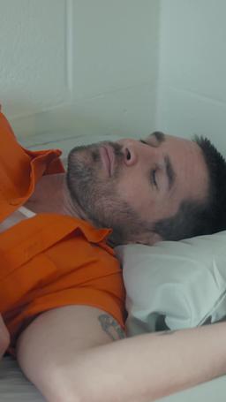 「Synchronisierung」Undercover im Gefängnis: Der König der Zelle episode 12