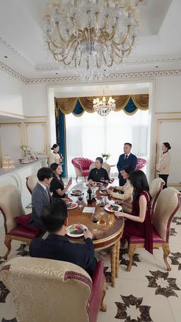 زوجتي زعيم العصابة episode 8