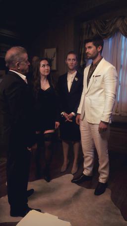 Süper Mafya Babası: Eski Sevgilim Diz Çökerek Bana Yalvarıyor episode 45