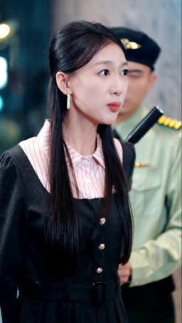 ¡Ups, compañera, te equivocaste de chica! episode 34