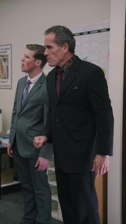 Hey Jefe, Su Empresa Está Siendo Bombardeada episode 63