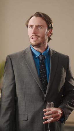 Dziedziczka spada prosto na męża episode 14