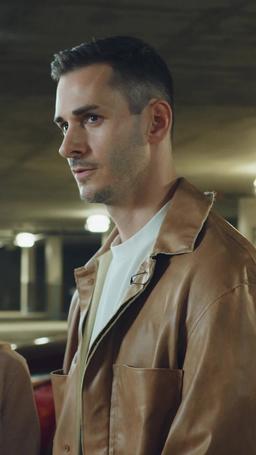 [Doublé] Le Milliardaire Fugitif Devient Mon Marié episode 60