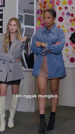Kamu yang Pecat Seorang Bintang Busana episode 2
