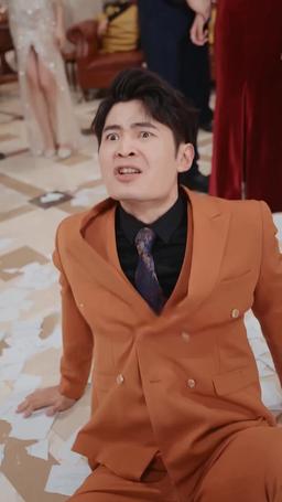 巔峰丐婿從被美女姐姐撿回家開始 episode 12