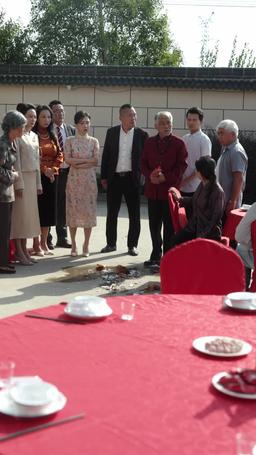 Trzy Córki Składające Życzenia z Okazji Urodzin episode 13