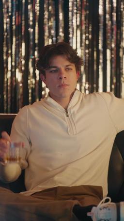 La Estríper Virgen y El Jugador Estrella de Hockey episode 53