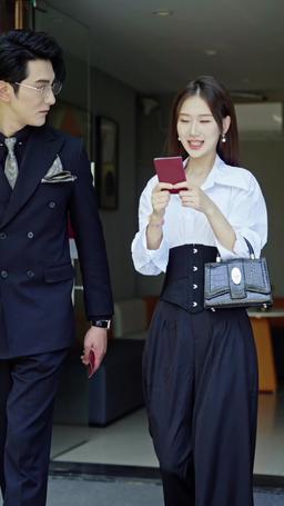 渣男嫌我醜，我轉身嫁給千億總裁 episode 17