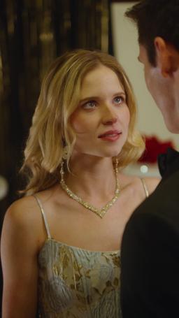 Merebut Takhtaku Kembali episode 60