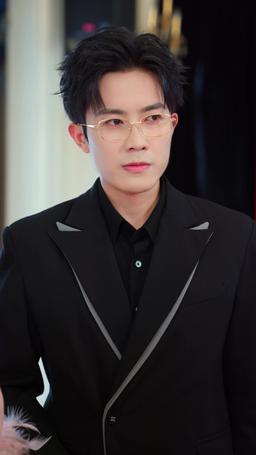 مطلقة، وفية، ومسيطرة episode 52