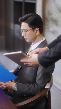 Milyarderin Kalbini Çalan Kız episode 10