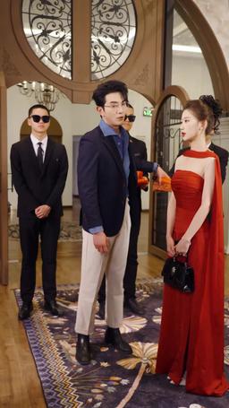 渣男嫌我醜，我轉身嫁給千億總裁 episode 56