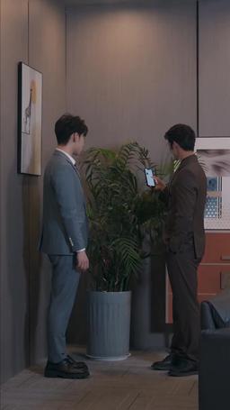 破產後我成了死對頭的秘書 episode 68