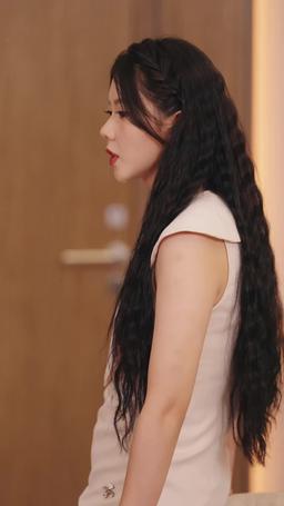 Film Yıldızının Karanlıktaki Kızı episode 29