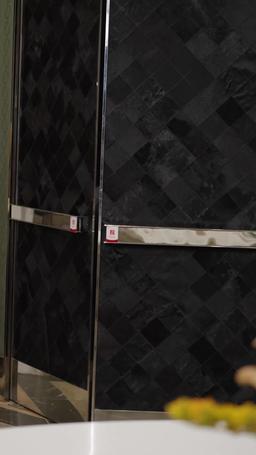 渣男嫌我醜，我轉身嫁給千億總裁 episode 73