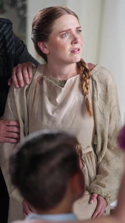 Reina Alfa traicionada renace de sus cenizas episode 10