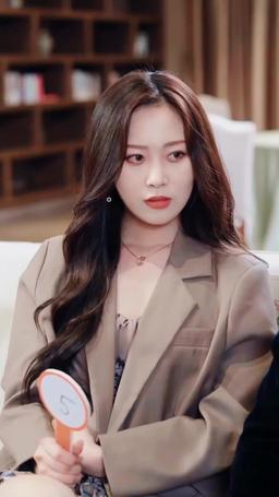 踹翻渣男後，首富千金馬甲藏不住了 episode 17