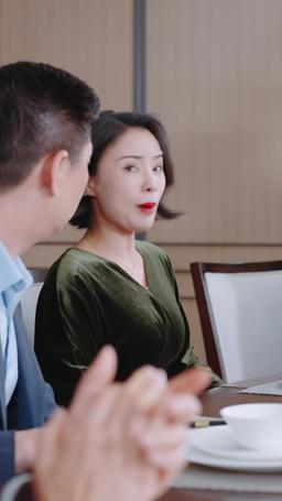 Sweet Debt, Secret Billionaire (English-dubbed) episode 44