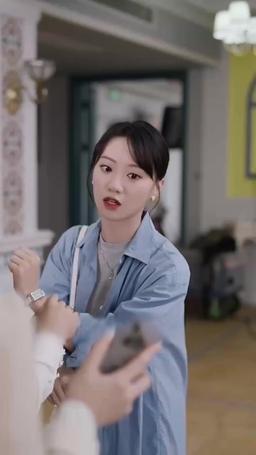 Wait, I'm the Leading Actor's First Love? episode 8