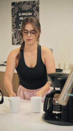 Sirviendo a mi rival episode 2