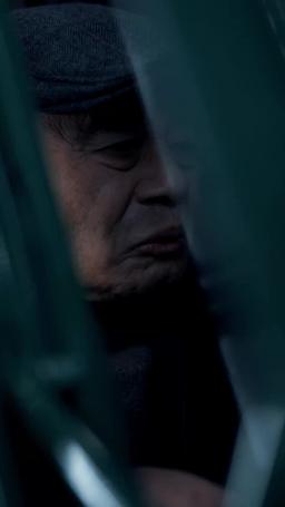 Tieni la Mia Mano Prima che il Cavo Si Spezzi episode 33