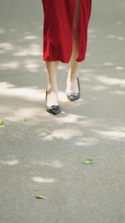 Film Yıldızının Karanlıktaki Kızı episode 45