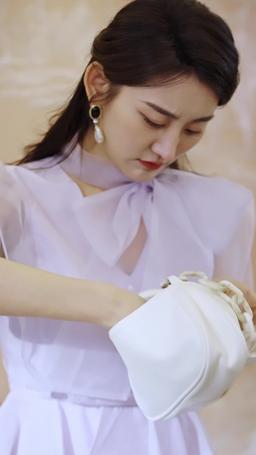 Oddio! La Moglie Della Superstar Lavora Qui episode 8